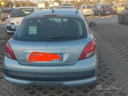 Grigio Usata 2010 Peugeot 207 Tre volumi | 2950 € (Buon prezzo)