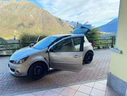 Usata 2007 Renault Clio R.S. R.S. Due volumi | 16.500 € (Cara)