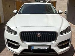 Usata 2017 Jaguar F-Pace Portfolio SUV | 16.300 € (Buon prezzo)