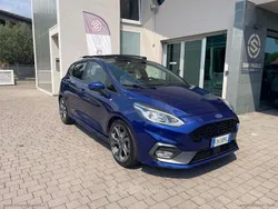 Blu Usata 2018 Ford Fiesta ST-Line Due volumi | 12.500 € (Buon prezzo)