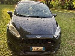 Usata 2017 Ford Fiesta ST-Line Due volumi | 9000 € (Cara)