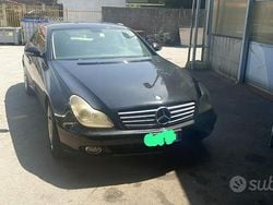 Nero Usata 2006 Mercedes CLS320 Tre volumi | 4900 € (Ottimo prezzo)