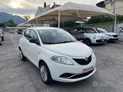 Bianco Usata 2017 Lancia Ypsilon Gold Due volumi | 6299 € (Buon prezzo)