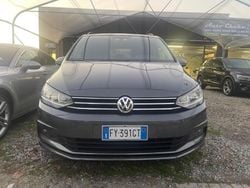 Grigio Usata 2019 VW Touran Executive Monovolume | 15.900 € (Ottimo prezzo)