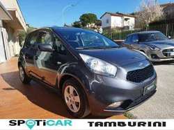Grigio scuro Usata 2017 Kia Venga Active Due volumi | 9500 € (Buon prezzo)