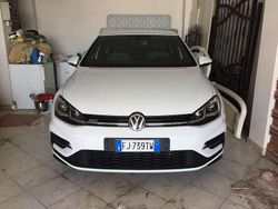 Usata 2017 VW Golf Edition Tre volumi | 16.000 € (Molto cara)