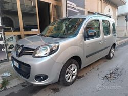 Grigio Usata 2019 Renault Kangoo LIMITED Monovolume | 10.900 € (Molto cara)
