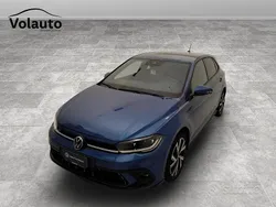 Blu/azzurro Usata 2022 VW Polo R-line Tre volumi | 17.500 € (Buon prezzo)
