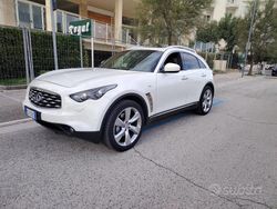 Bianco Usata 2011 Infiniti Fx30 SUV | 8950 € (Buon prezzo)