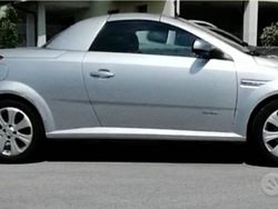 Grigio Usata 2008 Opel Tigra Cabrio | 3500 € (Molto cara)