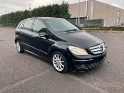 Nero Usata 2007 Mercedes B180 Monovolume | 3500 € (Buon prezzo)
