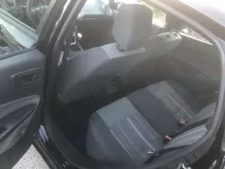 Usata 2010 Ford Fiesta Titanium Due volumi | 3200 € (Ottimo prezzo)