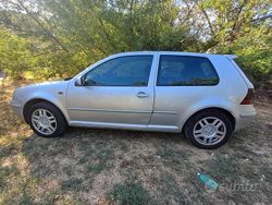 Grigio Usata 2001 VW Golf IV Highline Tre volumi | 1200 € (Super prezzo)