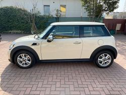 Bianco Usata 2012 Mini Cooper Due volumi | 6000 € (Buon prezzo)