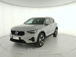 Silver dawn Usata 2025 Volvo XC40 Core SUV | 33.900 € (Buon prezzo)