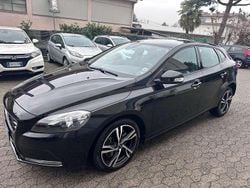 Nero Usata 2013 Volvo V40 Momentum Tre volumi | 6390 € (Super prezzo)