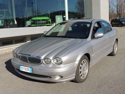 Grigio Usata 2004 Jaguar X-type Classic Tre volumi | 4900 € (Ottimo prezzo)