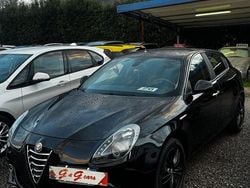 Nero Usata 2014 Alfa Romeo Giulietta Exclusive Tre volumi | 3999 € (Ottimo prezzo)