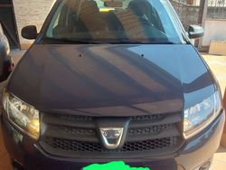 Blu Usata 2015 Dacia Sandero Due volumi | 5000 € (Buon prezzo)