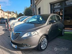 Grigio Usata 2015 Lancia Ypsilon S Due volumi | 4900 € (Ottimo prezzo)