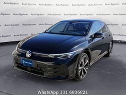 Nero Usata 2024 VW Golf VIII Life Due volumi | 25.900 € (Buon prezzo)