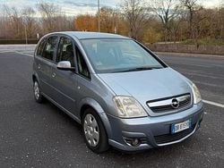 Usata 2006 Opel Meriva Monovolume | 2300 € (Buon prezzo)
