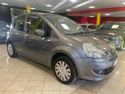 Grigio Usata 2013 Renault Grand Modus Monovolume | 3890 € (Buon prezzo)