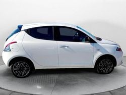 Bianco Usata 2023 Lancia Ypsilon Gold Due volumi | 12.900 € (Buon prezzo)
