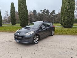 Grigio Usata 2009 Peugeot 207 Station wagon | 3900 € (Buon prezzo)