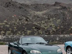 Usata 2001 Mazda MX5 Cabrio | 12.000 €