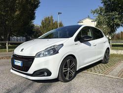 Bianco Usata 2018 Peugeot 208 Active Due volumi | 12.800 € (Cara)