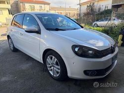 Bianco Usata 2011 VW Golf VI Edition Due volumi | 8400 € (Molto cara)