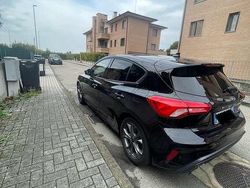 Nero Usata 2021 Ford Focus ST-Line Tre volumi | 18.000 € (Buon prezzo)
