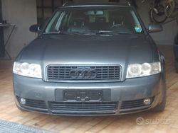 Grigio Usata 2002 Audi A4 Station wagon | 1700 € (Buon prezzo)
