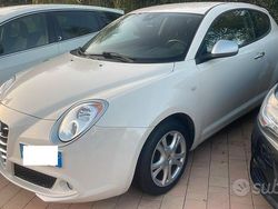 Bianco Usata 2012 Alfa Romeo MiTo Due volumi | 5900 € (Buon prezzo)