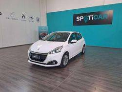 Bianco Usata 2018 Peugeot 208 Active Due volumi | 10.000 € (Buon prezzo)
