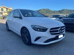 Bianco Usata 2019 Mercedes B180 Executive Monovolume | 21.700 € (Molto cara)