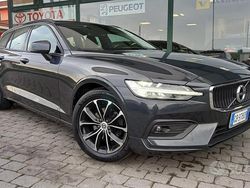 Grigio Usata 2020 Volvo V60 Business Edition Station wagon | 24.500 € (Buon prezzo)