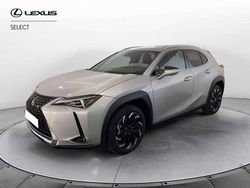 Argento Usata 2019 Lexus UX 250h SUV | 26.500 € (Cara)