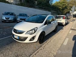 Bianco Usata 2013 Opel Corsa Tre volumi | 7750 € (Molto cara)