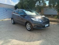 Grigio Usata 2014 Ford Fiesta Titanium Due volumi | 5500 € (Buon prezzo)