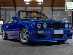 Blu/azzurro Usata 1992 BMW 318 Cabriolet Comfort Edition Cabrio | 17.900 €