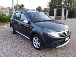 Grigio Usata 2010 Dacia Sandero Stepway Tre volumi | 4999 € (Buon prezzo)