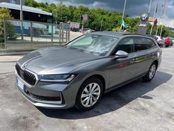 Grigio Usata 2024 Skoda Superb Selection Station wagon | 33.900 € (Molto cara)