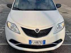 Bianco Usata 2017 Lancia Ypsilon Platinum Due volumi | 7500 € (Ottimo prezzo)