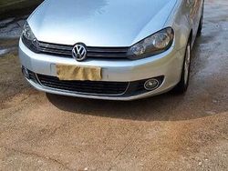 Grigio Usata 2010 VW Golf VI Tre volumi | 6000 € (Buon prezzo)
