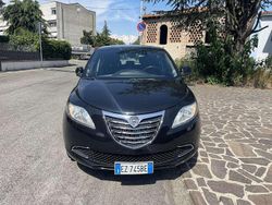 Nero Usata 2015 Lancia Ypsilon Gold Due volumi | 6100 € (Ottimo prezzo)
