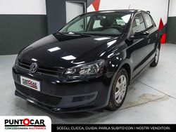 Nero Usata 2014 VW Polo Comfortline Tre volumi | 7990 € (Buon prezzo)