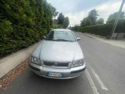 Grigio Usata 2000 Volvo S40 Tre volumi | 700 €