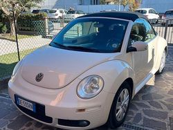 Usata 2006 VW Beetle Cabrio | 7990 € (Cara)